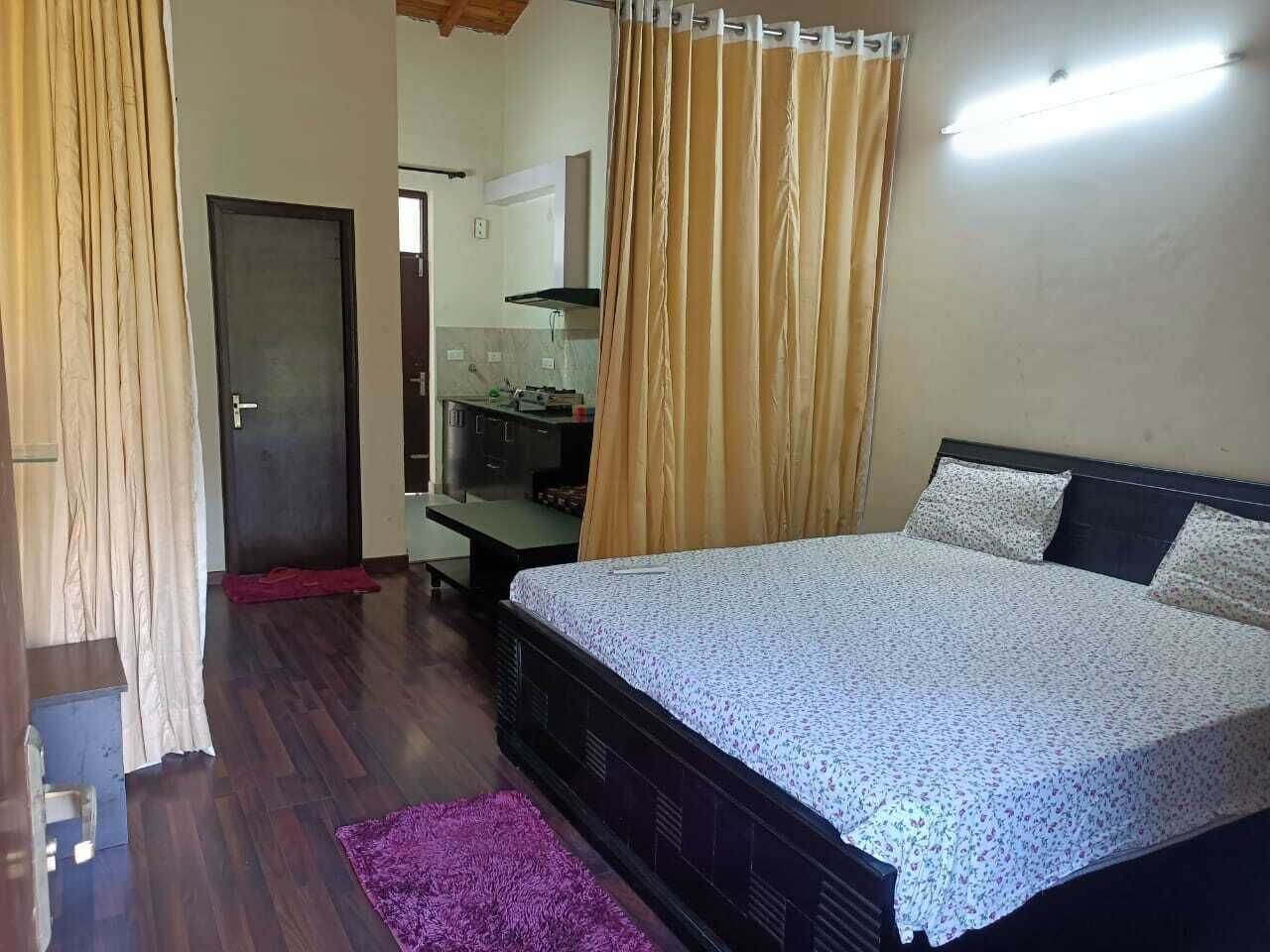 1 chambre, fer et planche à repasser, Wi-Fi gratuit