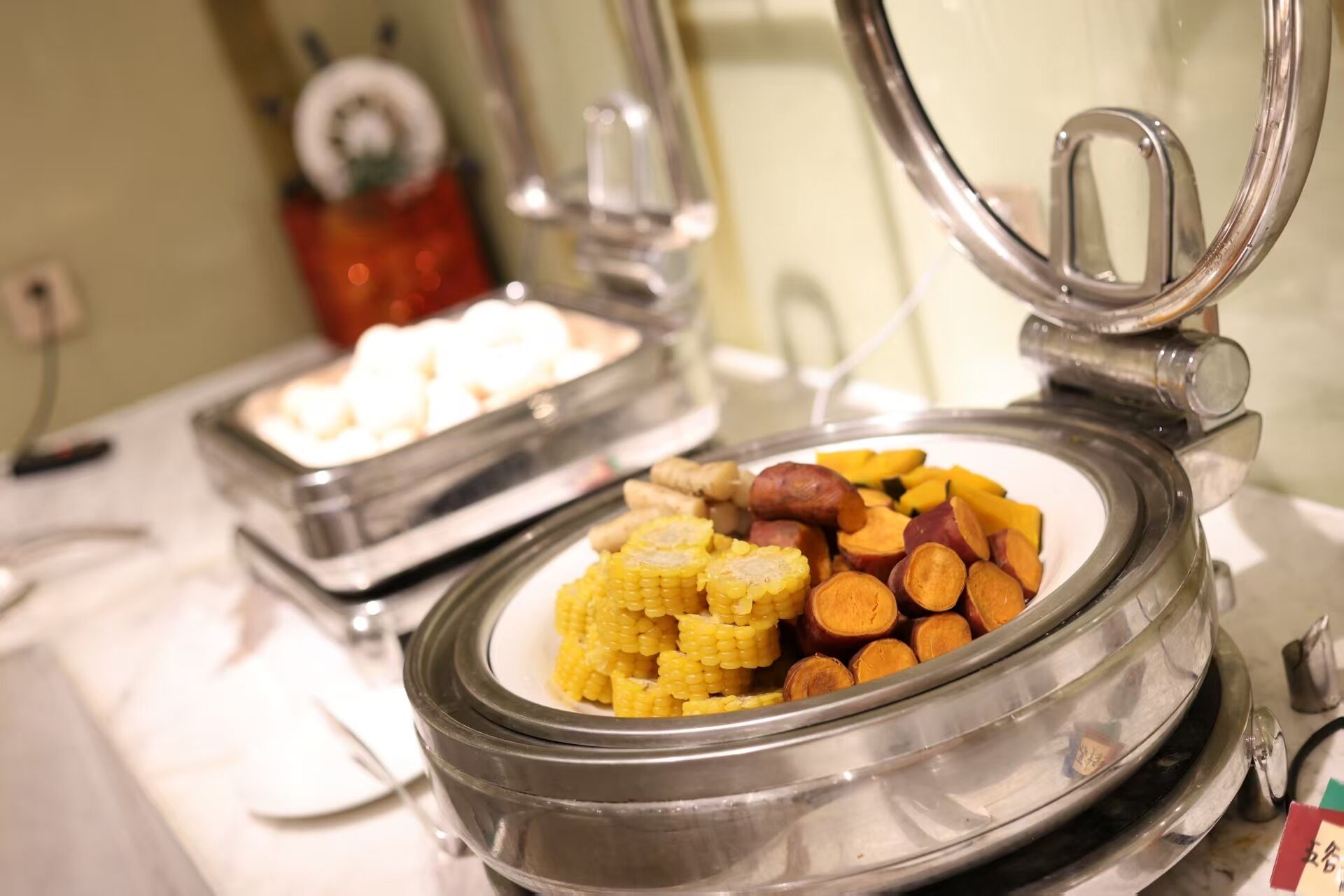 Bữa sáng buffet