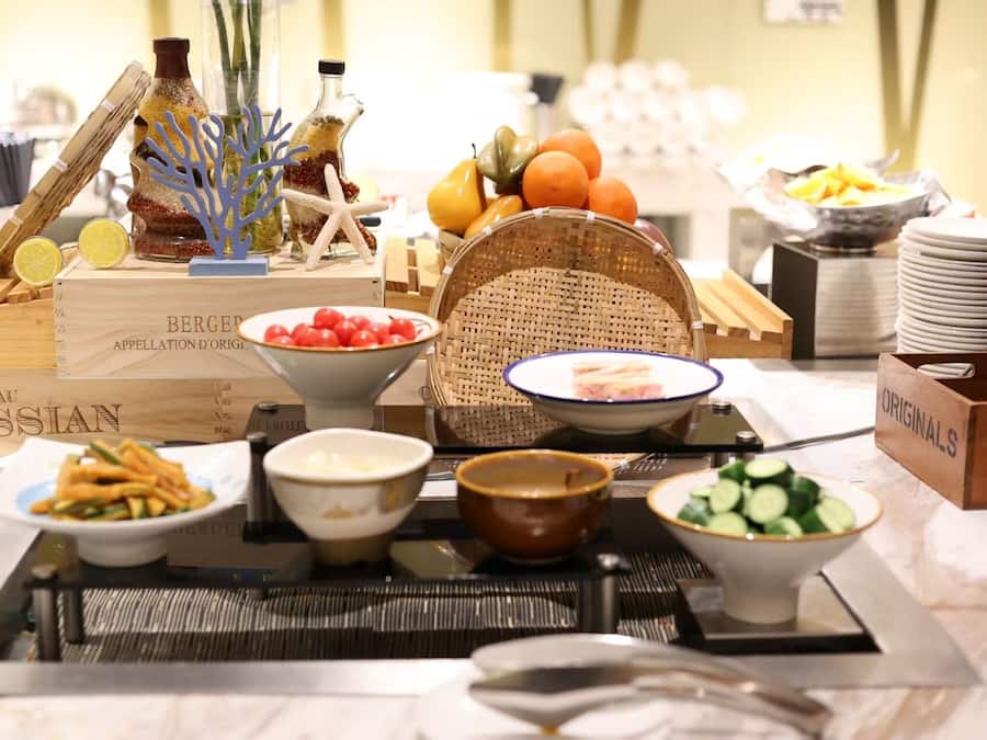 Desayuno buffet diario (CNY 68 por persona)