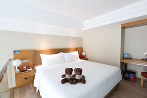 Family Room | Down duvets, in-room safe, blackout curtains, soundproofing - Artels Collection Lingang Shanghai (Shanghai)