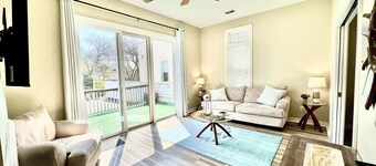 Downtown, Roof Deck, Fireplace