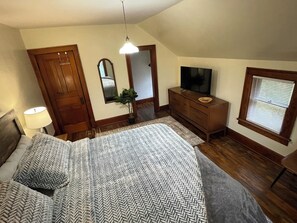 3 Schlafzimmer, Schreibtisch, Bügeleisen/Bügelbrett, WLAN