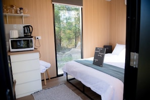 1 habitación y ropa de cama