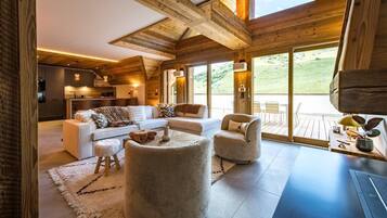 Télévision, cheminée