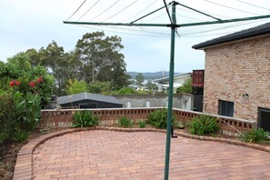 Property grounds - Salt Water Retreat, BBQ area with water views (surfside)