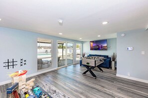 Game room - Poolside Retreat with Firepit & Game-Ready Fun (Lake Havasu City)