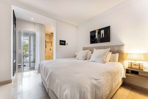 3 quartos, ferros/tábuas de passar roupa, Wi-Fi, roupa de cama