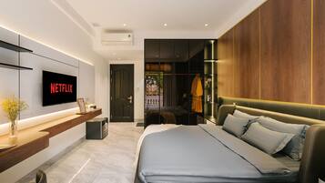 Egyptian cotton sheets, premium bedding, down comforters