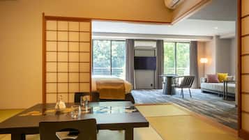 Chambre, non-fumeurs (Japanese-Western Style Suite) | Wi-Fi gratuit, draps fournis