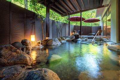 Yamanaka Onsen KAJIKASO