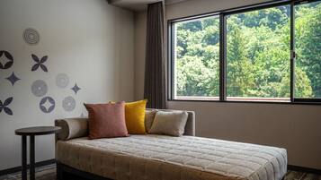 Superior Twin Room, Non Smoking | Free WiFi, bed sheets