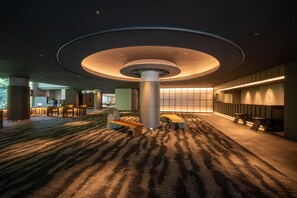 Bar lounge