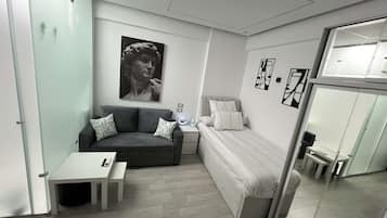 1 bedroom, iron/ironing board, free WiFi, bed sheets
