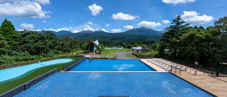 Seasonal outdoor pool