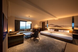 Cubrecamas, escritorio, wifi gratis y ropa de cama 