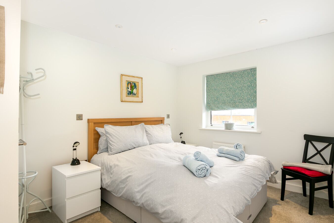 3 bedrooms, desk, iron/ironing board, travel cot
