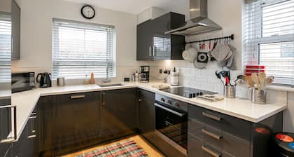 Cosy 3 Bedroom Home Next to Bicester Village