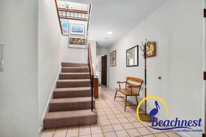 Interior - Capitola Sunrise (Capitola)