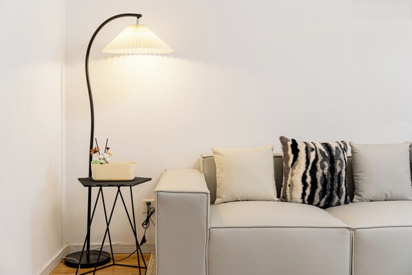 Front of property - CityHome-4BRs 2Baths People's Square (Shanghai)