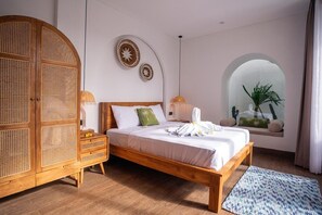 3 habitaciones, tabla de planchar con plancha, wifi y ropa de cama