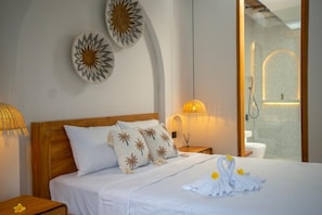 3 habitaciones, tabla de planchar con plancha, wifi y ropa de cama