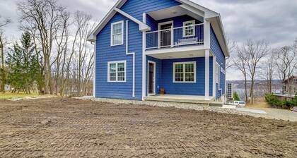 Seneca Lake Wine Trail Studio w/ Balcony & Views!