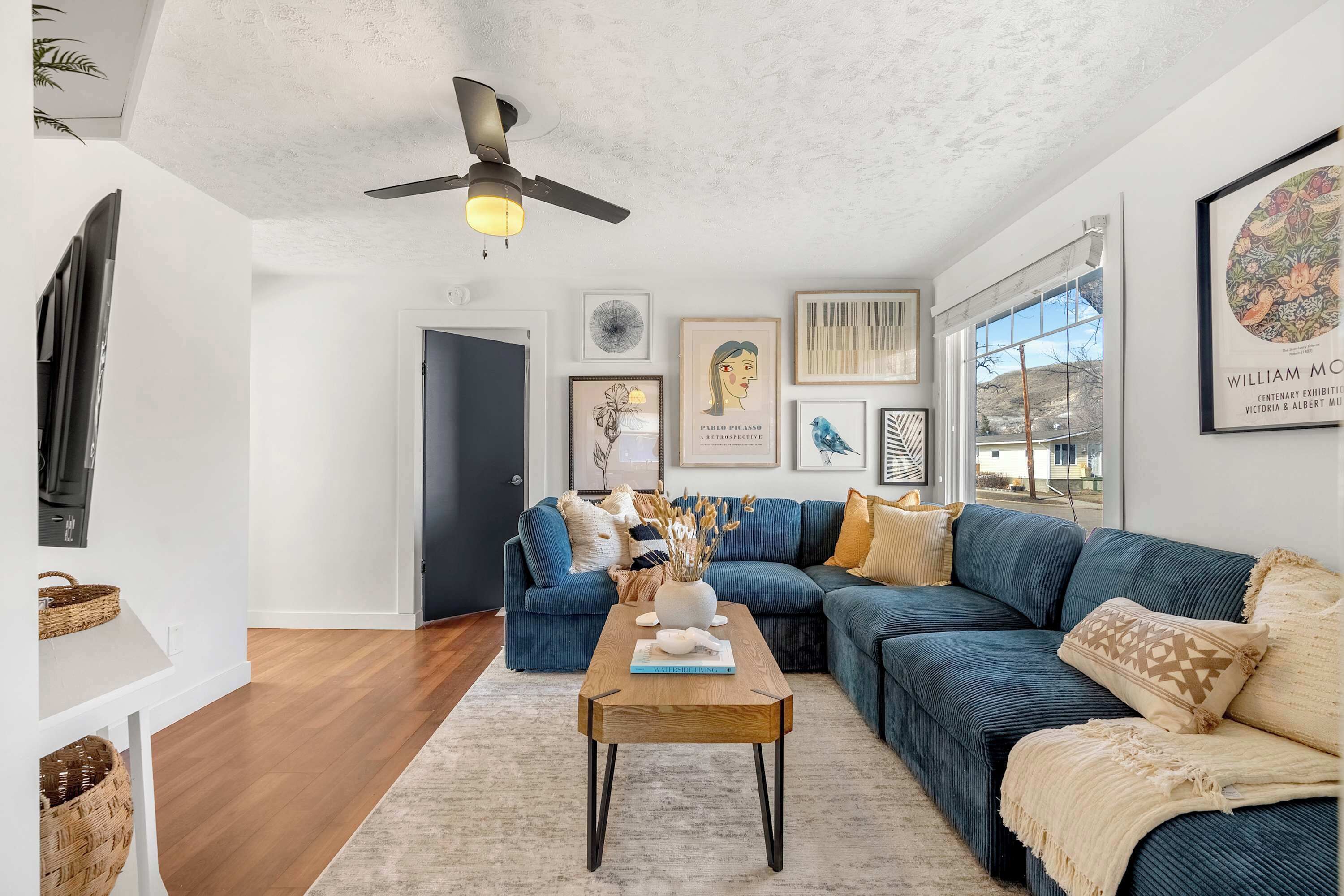 Télévision, espaces bureaux