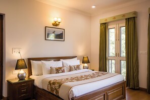 Luxury Room, Balcony, Hill View | Blackout drapes, iron/ironing board, free WiFi - Alaya Stays Captains Nest 3 BHK Retreat With Garden & Scenic Views (Kasauli)