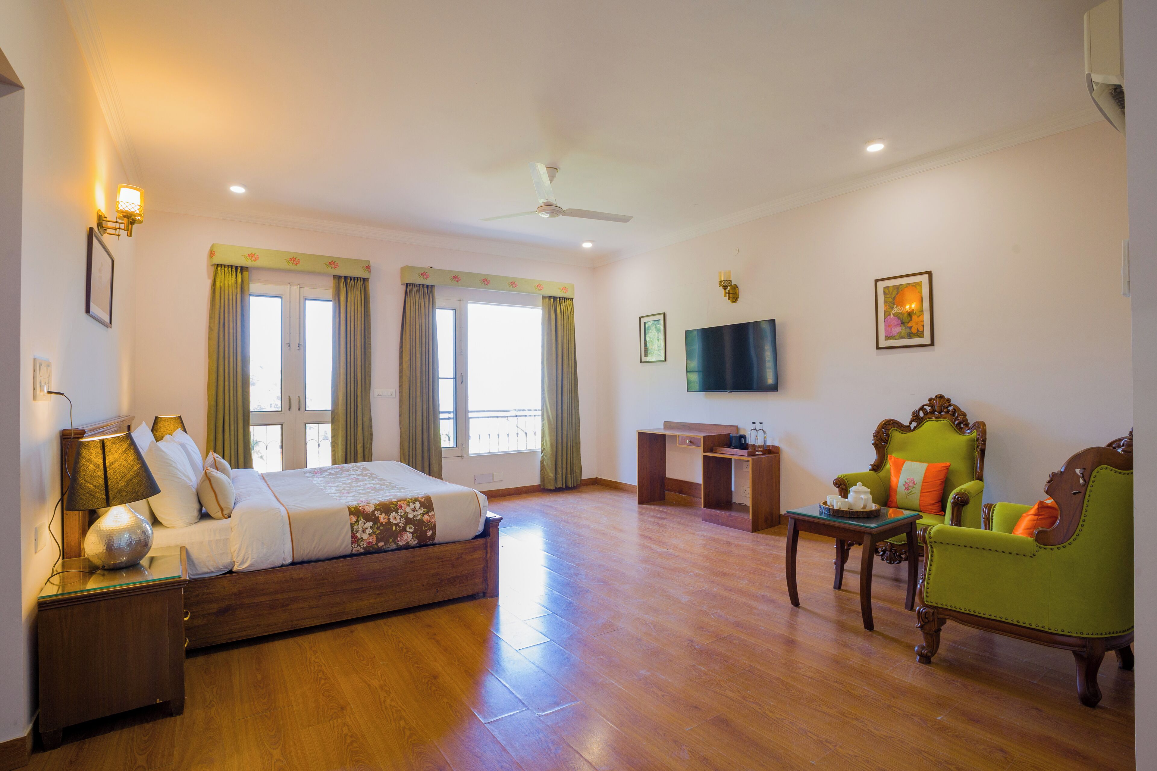 Luxury Room, Balcony, Hill View | Blackout drapes, iron/ironing board, free WiFi