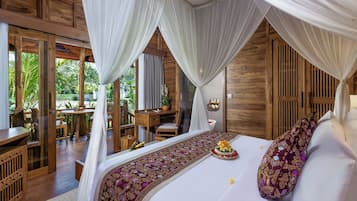 One Bedroom Wooden Suite | Pemandangan dari kamar
