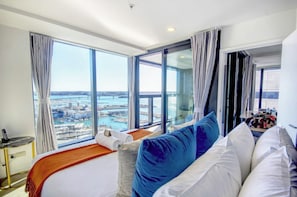 2 chambres, fer et planche à repasser, Wi-Fi gratuit, draps fournis