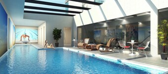 Top Floor Harbour View and Skytower View Apartment in CBD