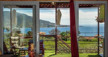 Cozy House with Amazing Panoramic View and Unique Outdoor!