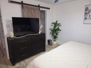 1 chambre, fer et planche à repasser, Wi-Fi, draps fournis