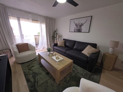 Your Scottsdale Getaway: Sleek 1 Bedroom Condo in the Vibrant Heart of Old Town