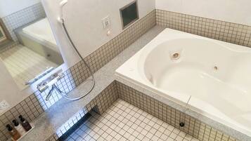 Quadruple Room, Non Smoking | Desk, free WiFi