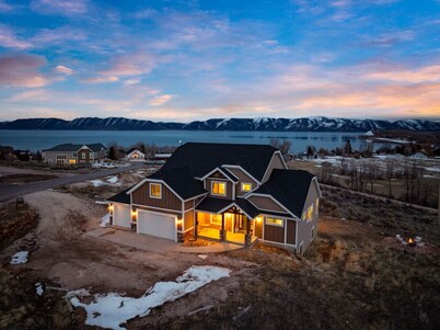 Hot Tub • Game Room • Theater • Sleeps 29