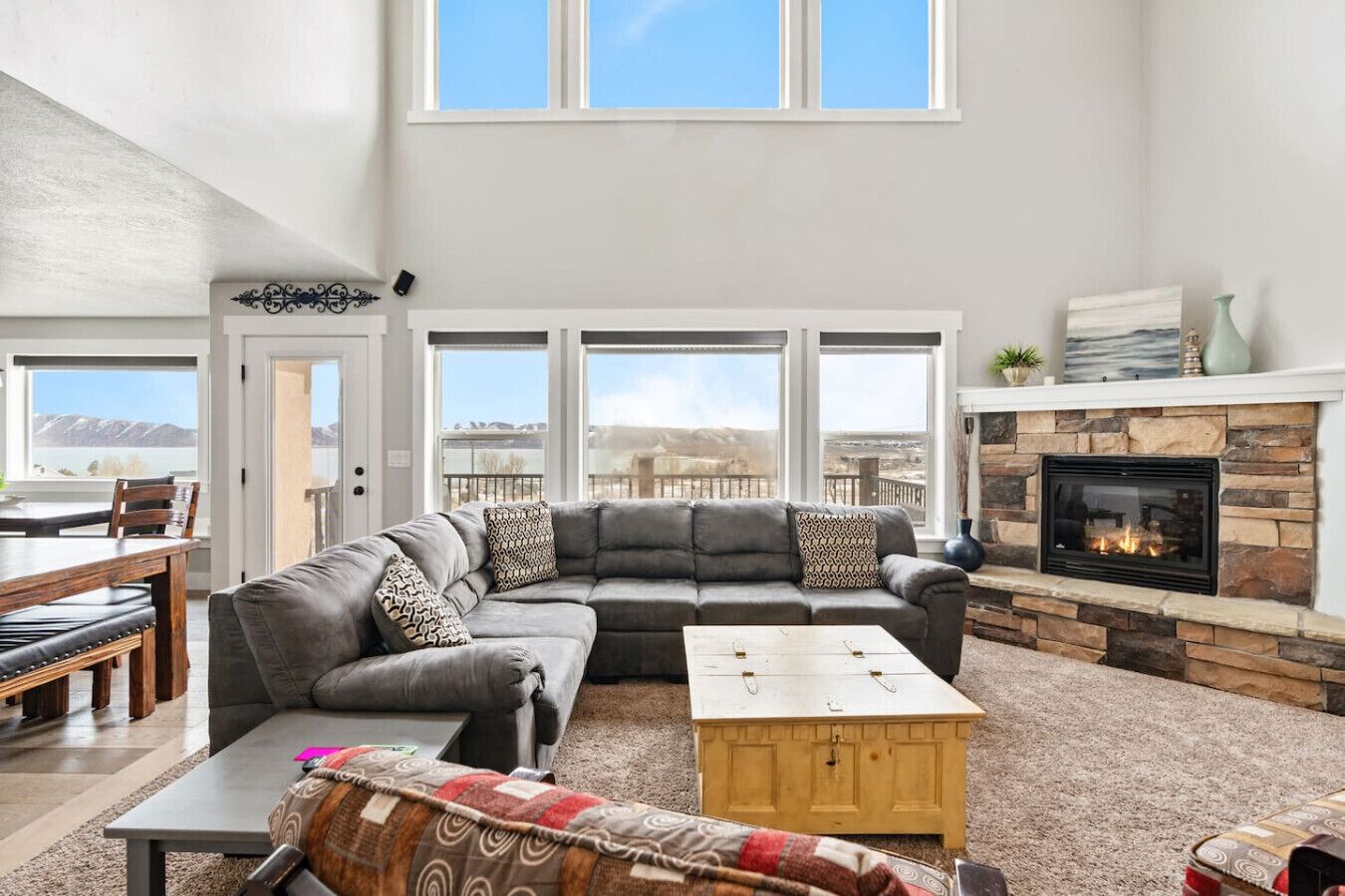 Smart TV, fireplace, video games