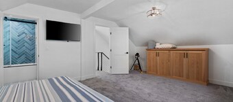 The Doll House | Hot Tub - Sauna - Arcade