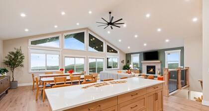 BrandNew+Views+HotTub+Arcades+IdealBeachResort!