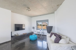 Fernseher, Stereoanlage