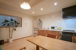 Superior Villa, Balcony | Private kitchen | Electric kettle, rice cooker, eco-friendly cleaning products - The Peony Hotel Kyoto (Kyoto)