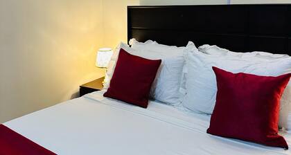 9-room hotel in phenomenal Busia with WiFi