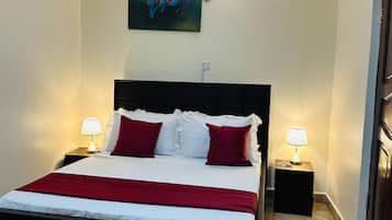 9 bedrooms, iron/ironing board, WiFi, bed sheets