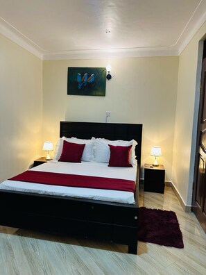 9 chambres, fer et planche Ă repasser, Wi-Fi, draps fournis