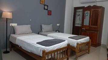 Twin Room, Balcony, Sea View | WiFi (free)