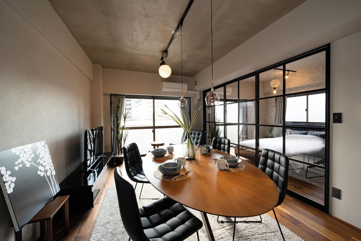4B | 2 bedrooms, individually decorated, individually furnished
