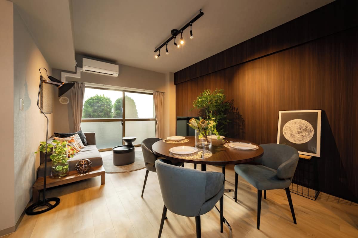 1C | 2 bedrooms, individually decorated, individually furnished