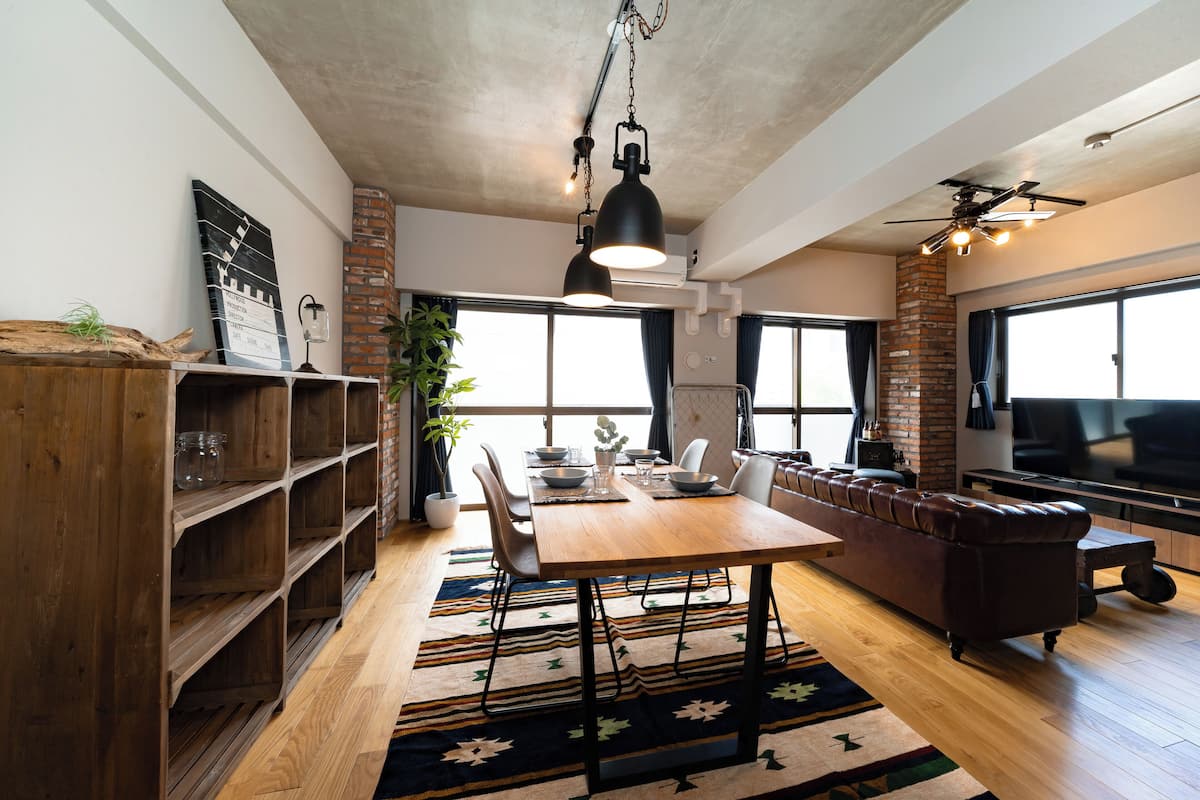 2B | 2 bedrooms, individually decorated, individually furnished