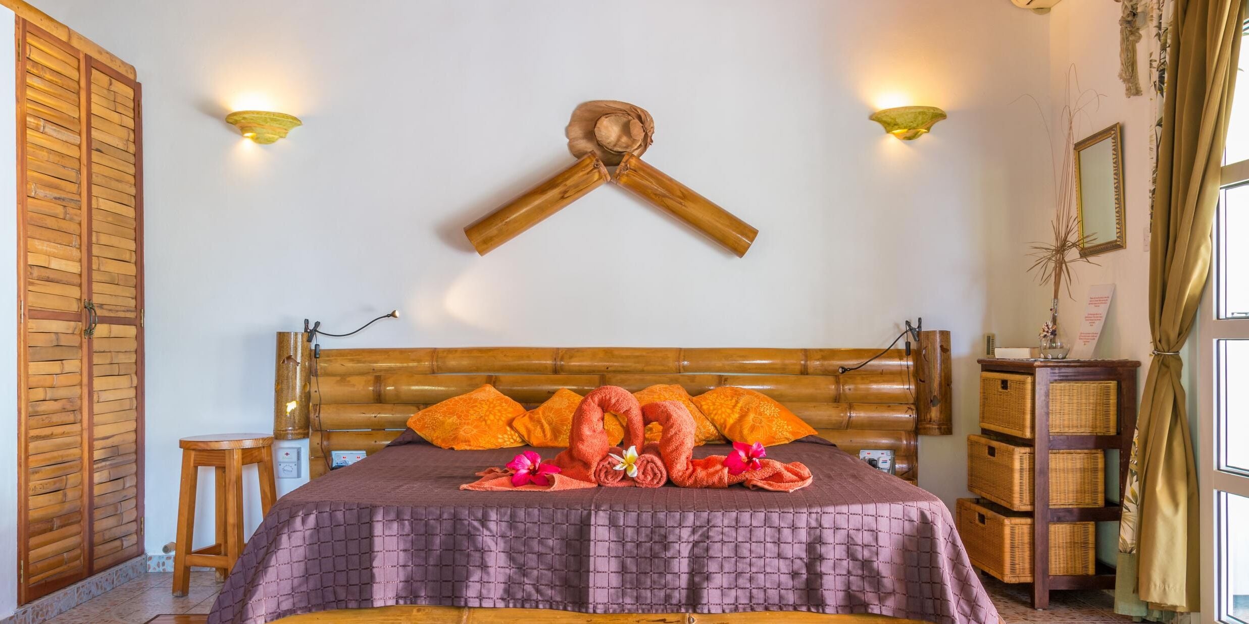 Căn hộ Deluxe, quang cảnh bãi biển | Két bảo mật tại phòng, phòng cách âm 